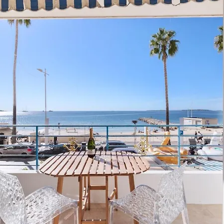 Superbe 2 Pieces Front De Mer, Le Lido Антиб