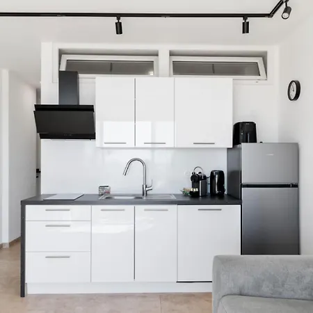 Superbe 2 Pieces Front De Mer, Le Lido Антіб