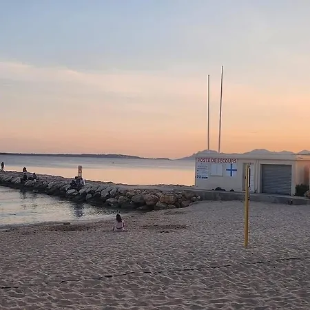 Superbe 2 Pièces Front De Mer, Le Lido Antibes