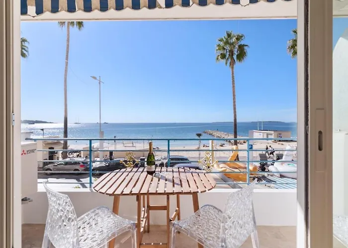 Superbe 2 Pièces Front De Mer, Le Lido Antibes